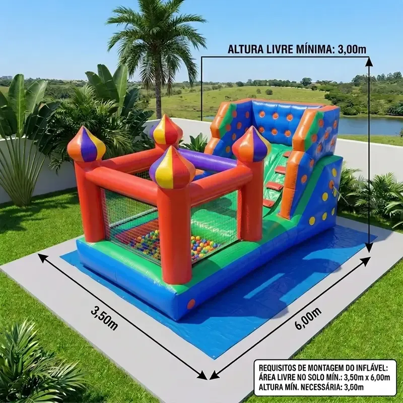 Espaço necessário para instalar o tobogã com piscina de bolinhas